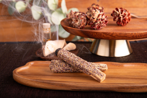 Räucherwerk Palo Santo Holzstäbe mit Lavendel